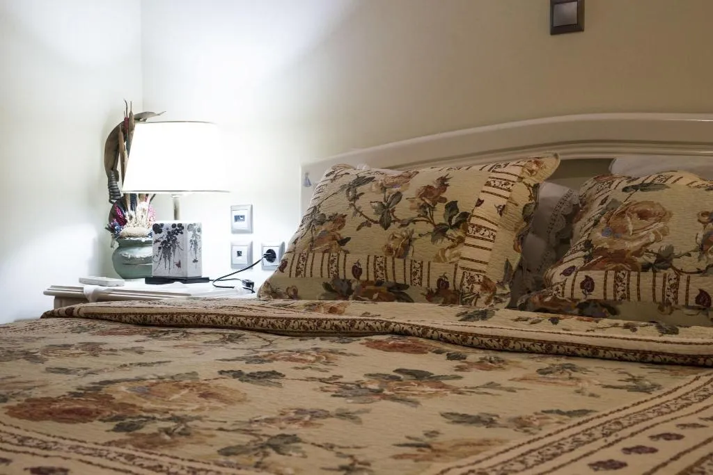 Room, Villa d'Irene - near Athens airport, 200 meters fr, Athens