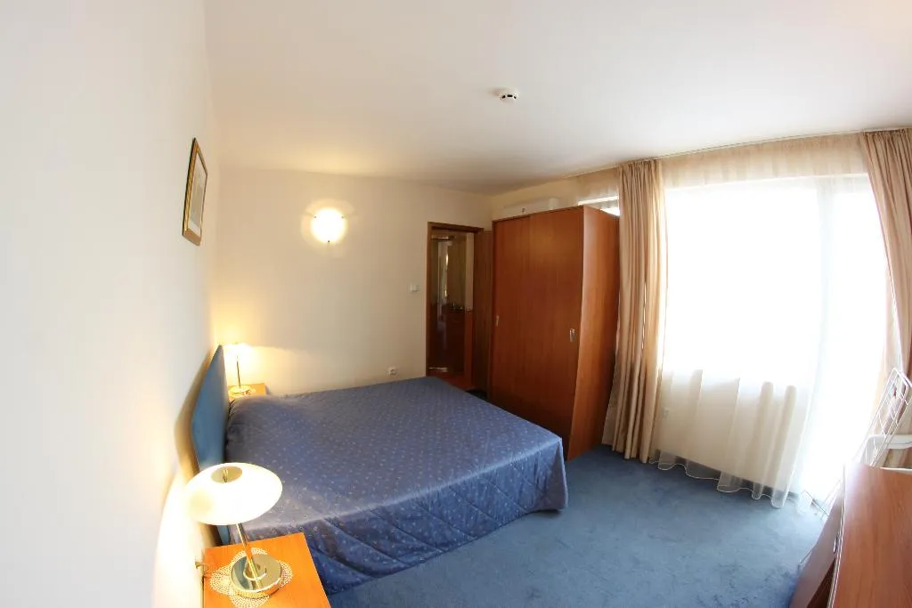 DOUBLE STANDARD Room, Italia, Bourgas
