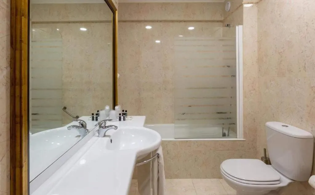 SUITE WITH DOUBLE BED Room, Afonso V, Porto
