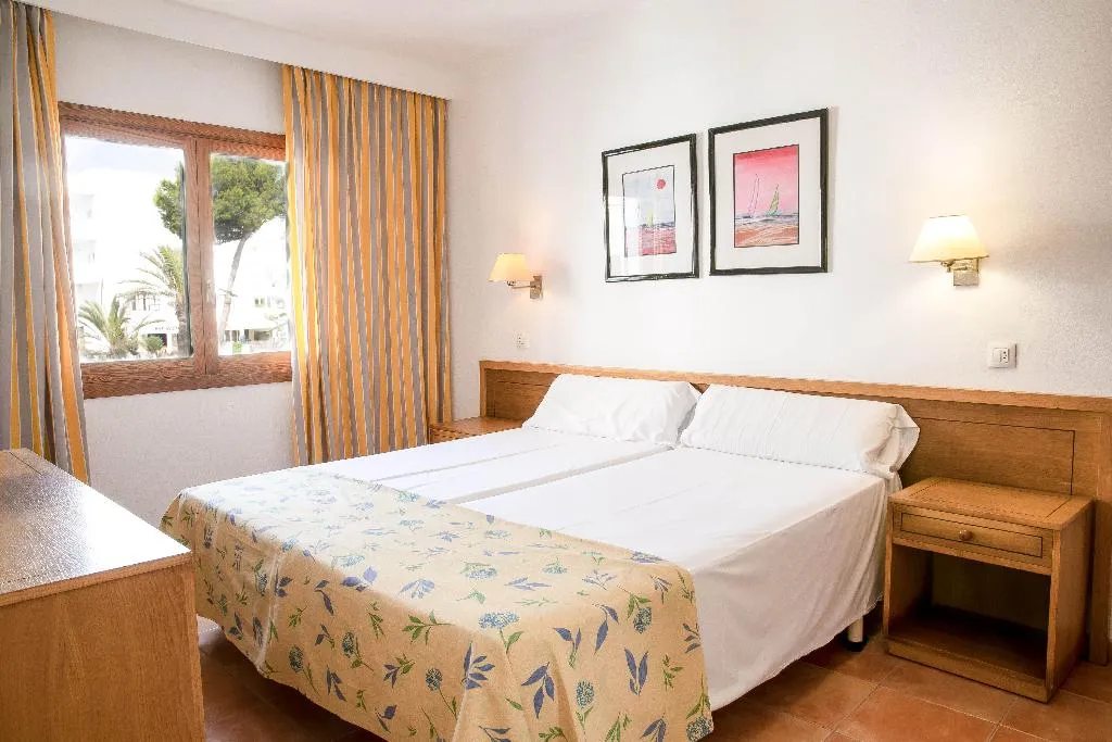APARTMENT CAPACITY 8 TWO BEDROOMS Room, Gavimar Cala Gran Costa Del Sur, Majorca