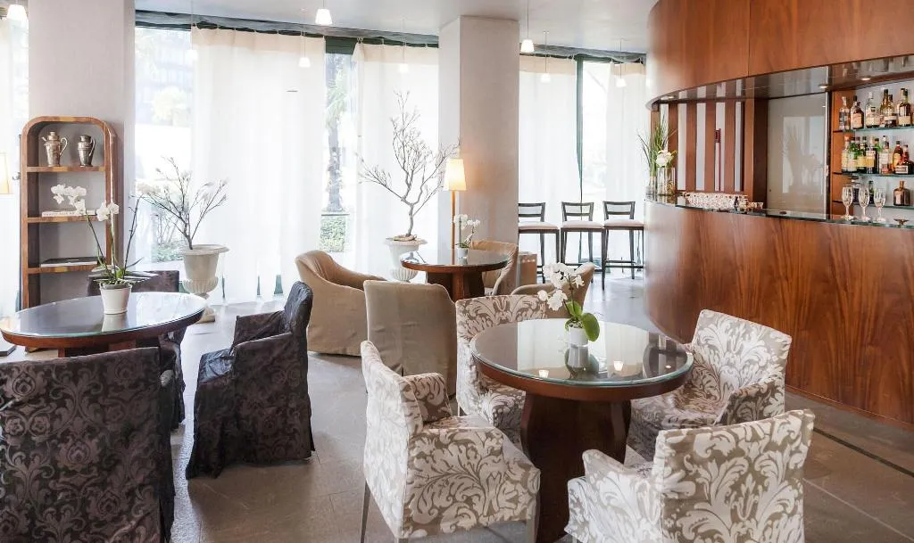 Bar, Cosmo Residence, Milan