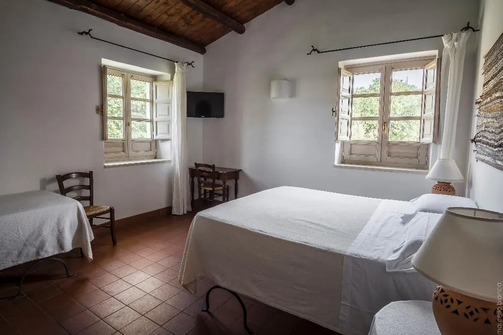 TRIPLE CLASSIC Room, Masseria degli Ulivi, Catania