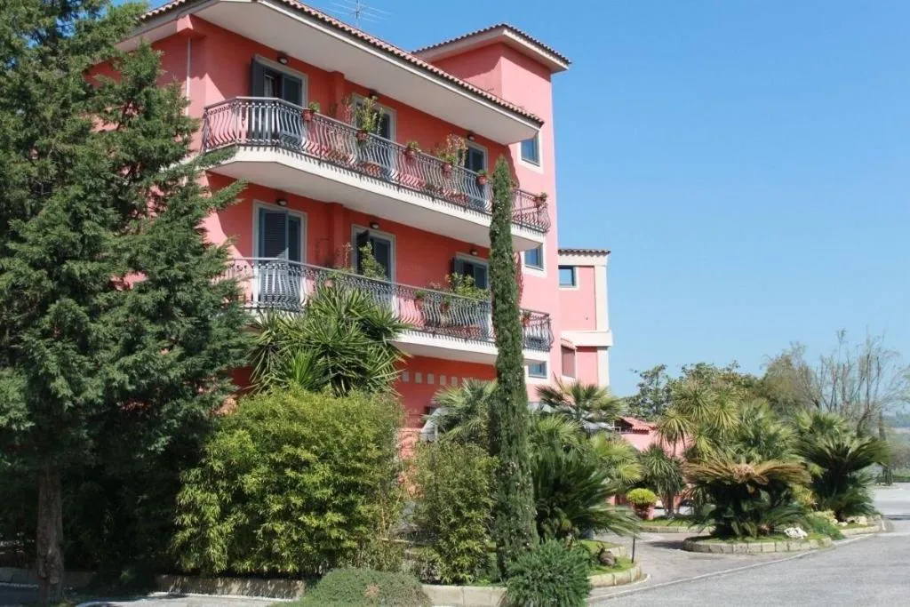 General view, Hotel Tiro A Volo, Naples