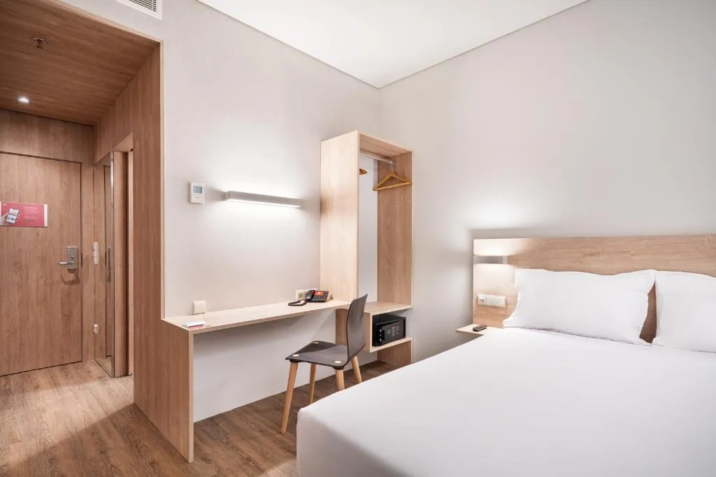 SINGLE STANDARD Room, Moov Hotel Oeiras, Lisbon