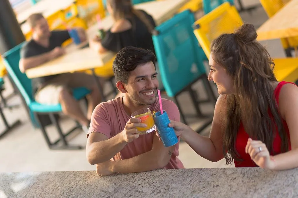 Bar, Nomads Hotel, Hostel & Rooftop Pool, Cancun Area