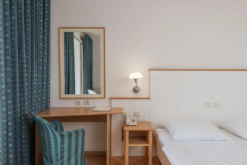 STUDIO WITH BALCONY Room, Villas Plat, Dubrovnik