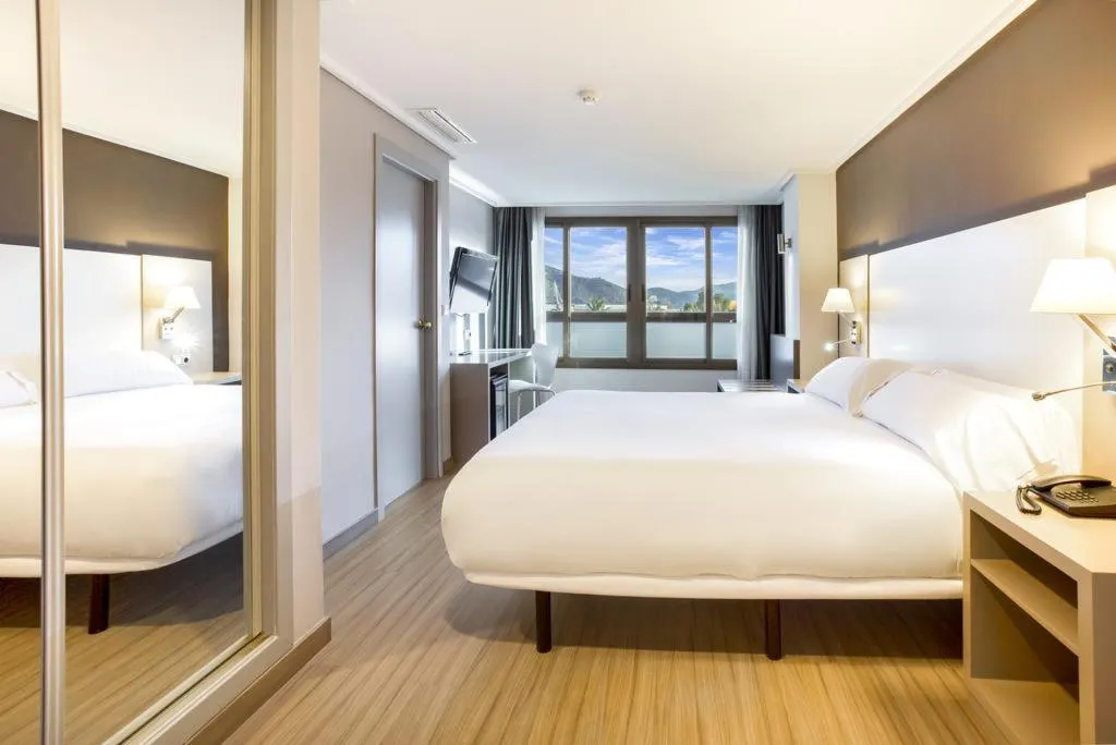 JUNIOR SUITE STANDARD Room, B&B HOTEL Cartagena Cartagonova, Costa Blanca