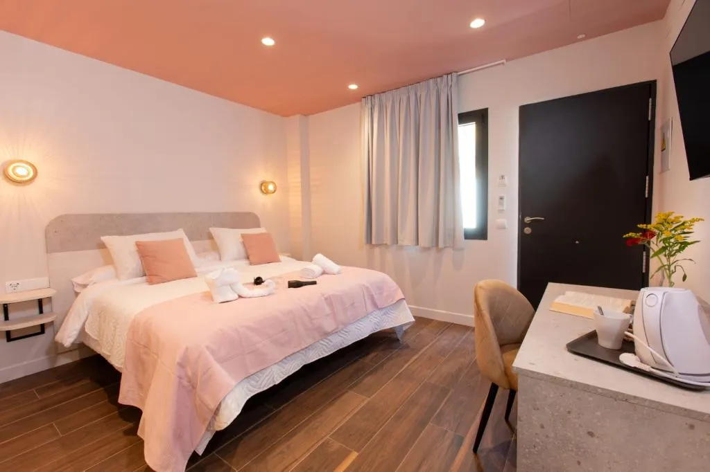 Double or Twin CLASSIC Room, Boutique Rooms Playa Burriana, Costa Del Sol