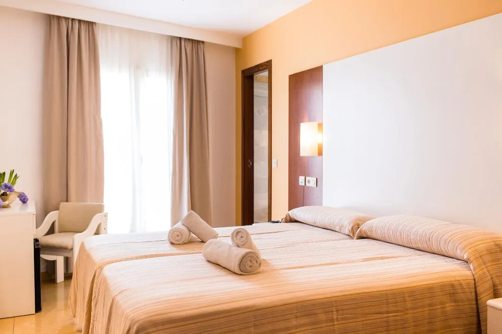 Room, Sagitario Hostal Ciutadella, Menorca