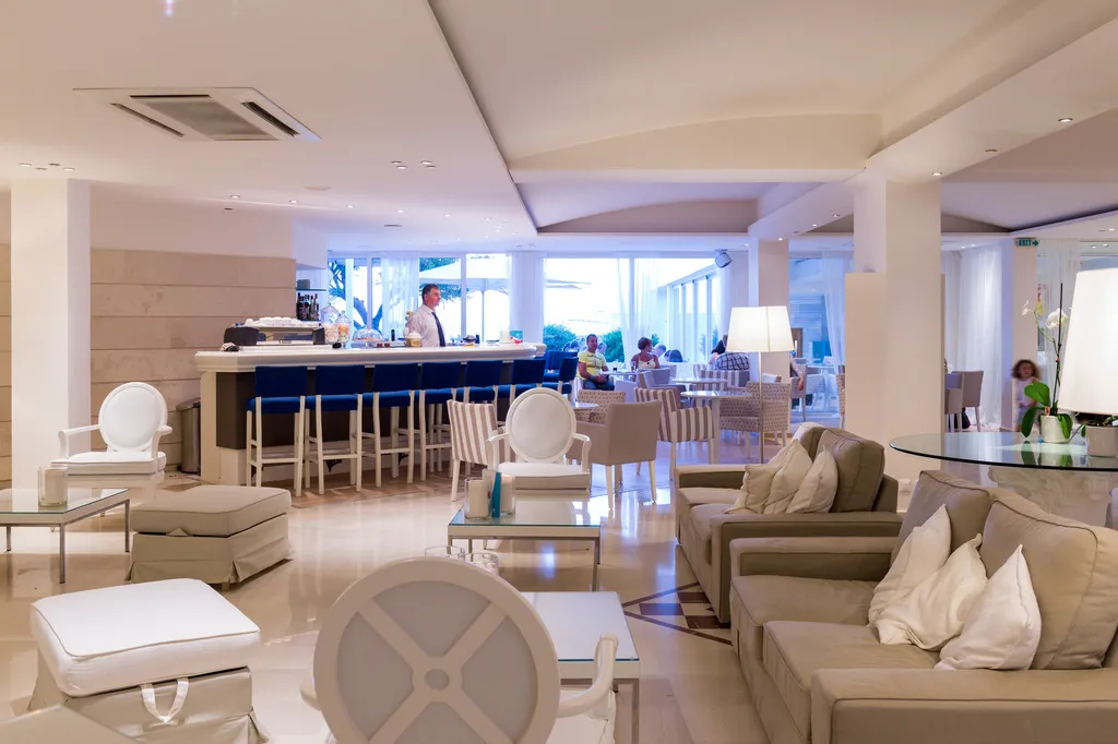 Bar, Knossos Beach Bungalows & Suites, Crete