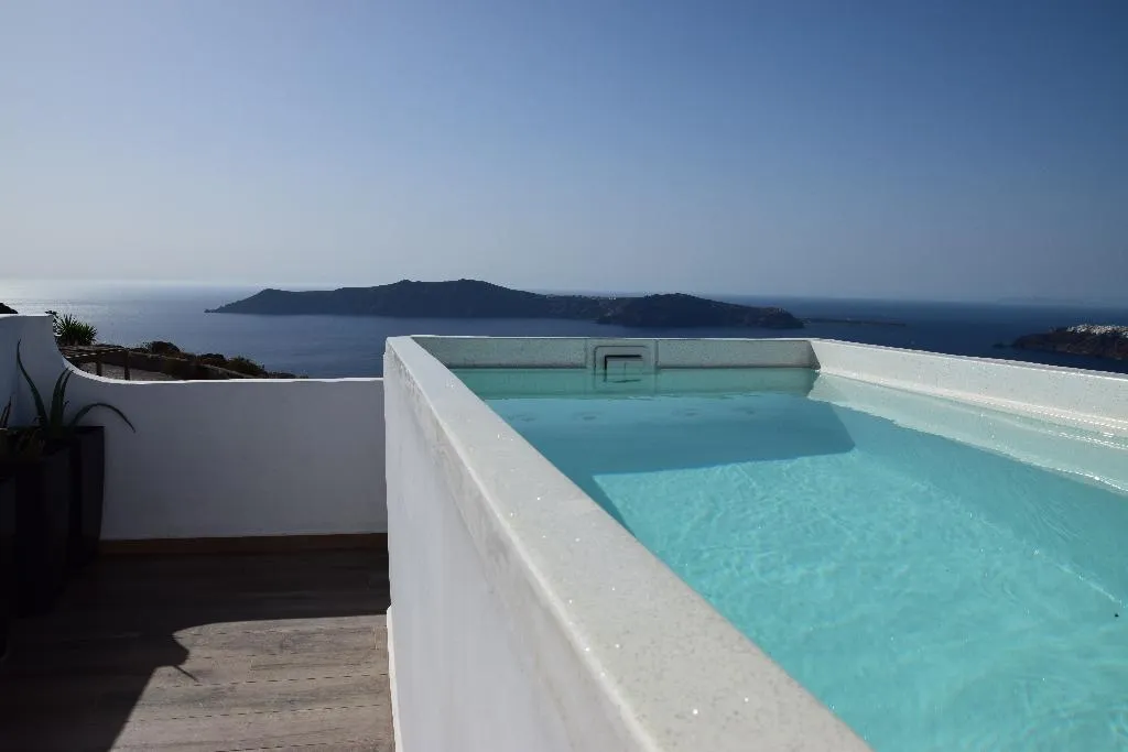 SUITE WITH PRIVATE POOL Room, Amaze Suites, Santorini