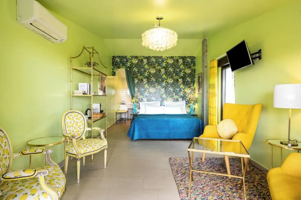 Room, Aal Cachucho, Madrid