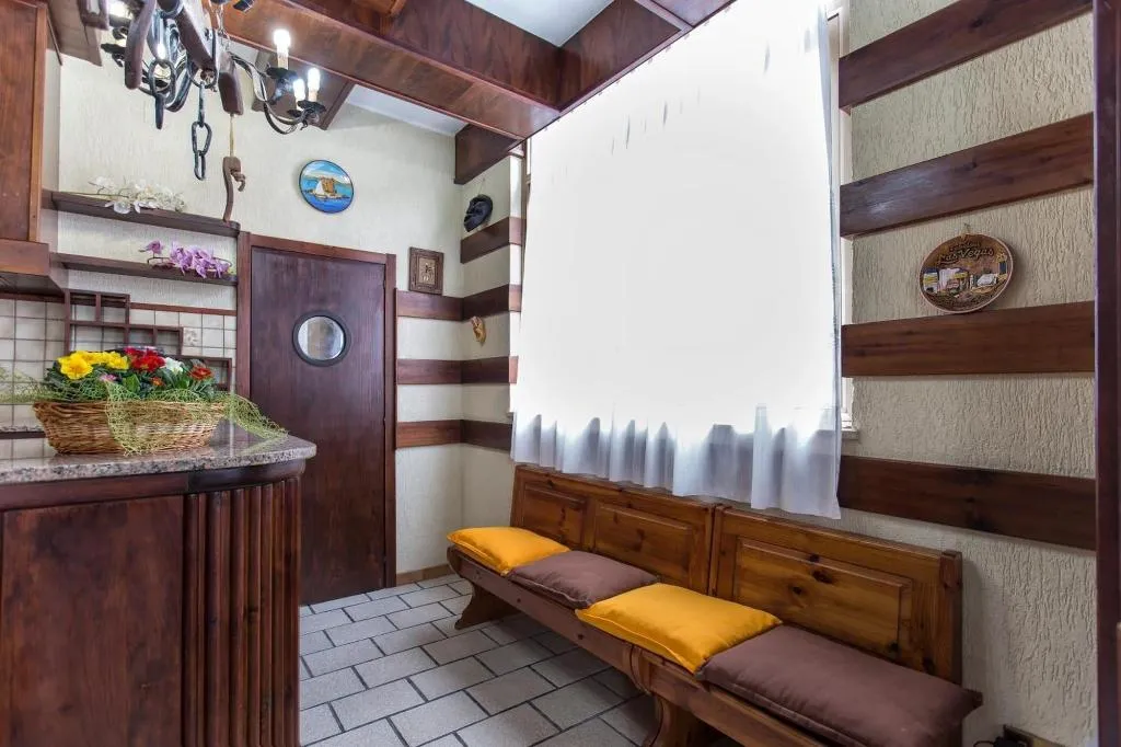 Room, Il Sole, Cagliari