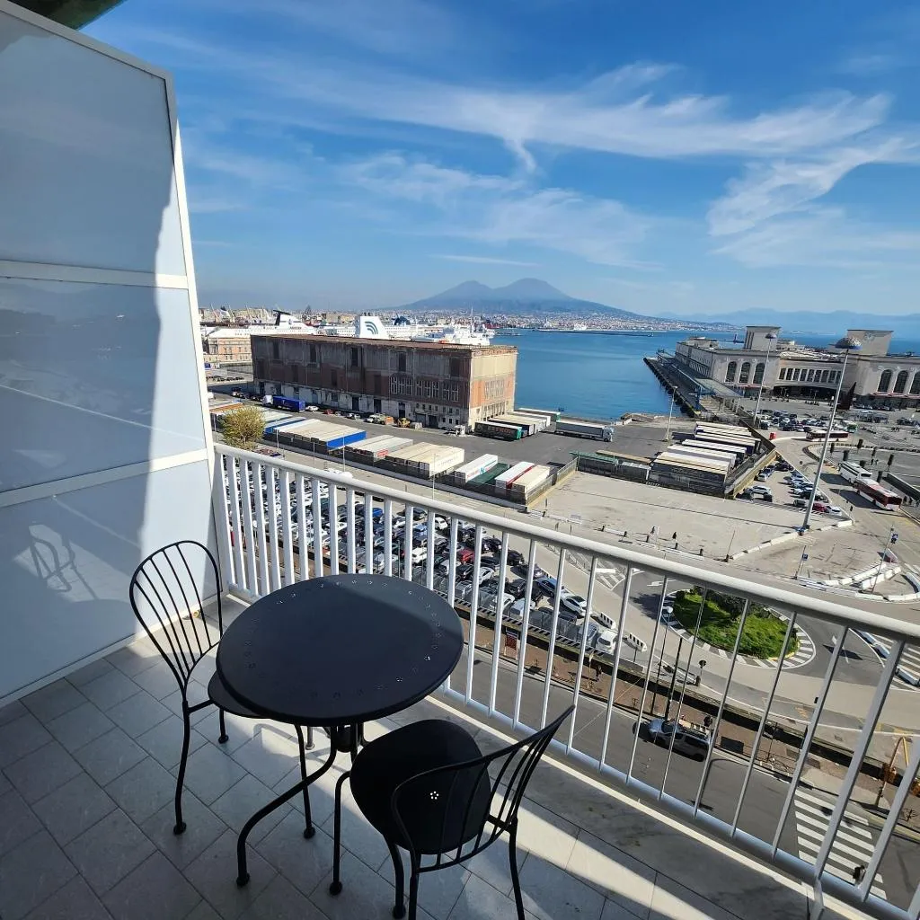 Terrace, Hotel Bella Capri - Naples Harbour, Naples