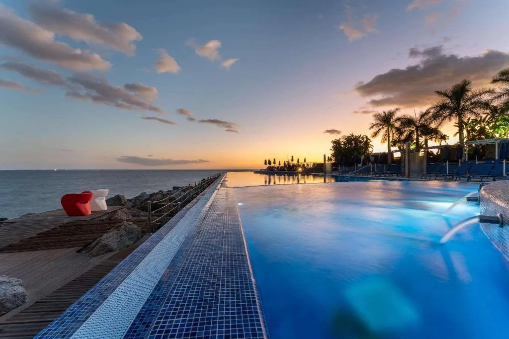 Pool, Marina Suites Puerto Rico, Gran Canaria