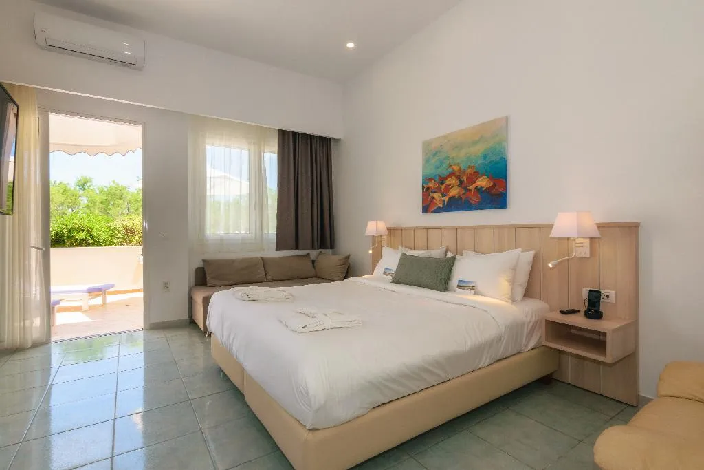 JUNIOR SUITE STANDARD Room, Iakinthos, Tsilivi Beach, Zante