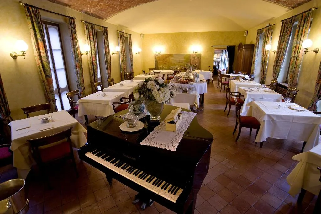 Restaurant, Le Due Corti, Milan