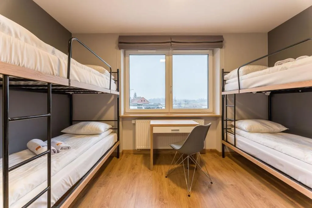 Bed in dormitory CAPACITY 8 WITH SHARED BATHROOM Room, AMEN Aparthotel Curie 8, Krakow