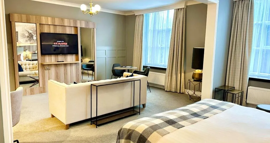 SUITE Presidential Room, Blarney Woollen Mills Hotel BW Signature Col, Cork