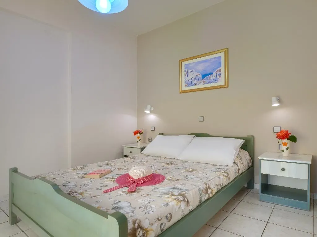 FAMILY ROOM TWO BEDROOMS Room, Athena Apartments, Crete