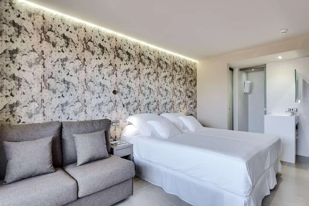 FAMILY ROOM SUPERIOR POOL VIEW Room, Occidental Ibiza - All Inclusive, Ibiza