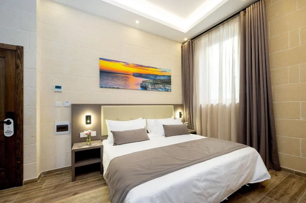 Room, C4 Retreats Gozo, Gozo