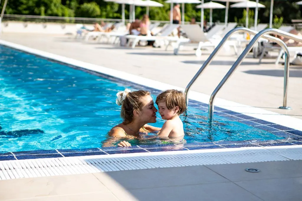 Pool, Villa Pamphili, Rome