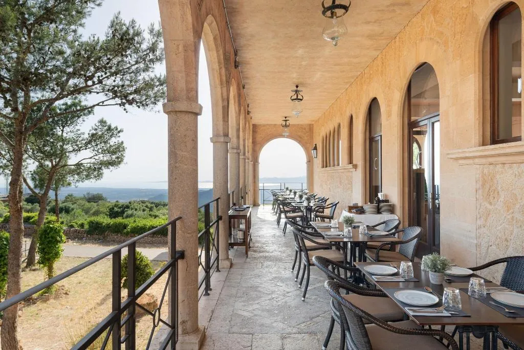 Restaurant, Santuari de Cura, Majorca