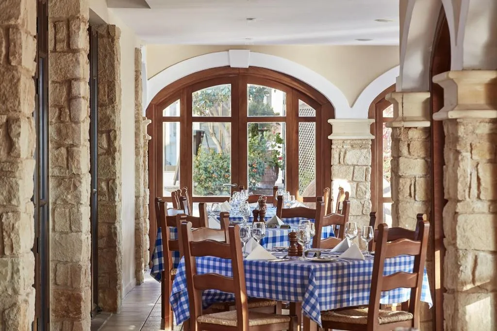 Restaurant, Atlantica Aphrodite Hills Hotel, Cyprus