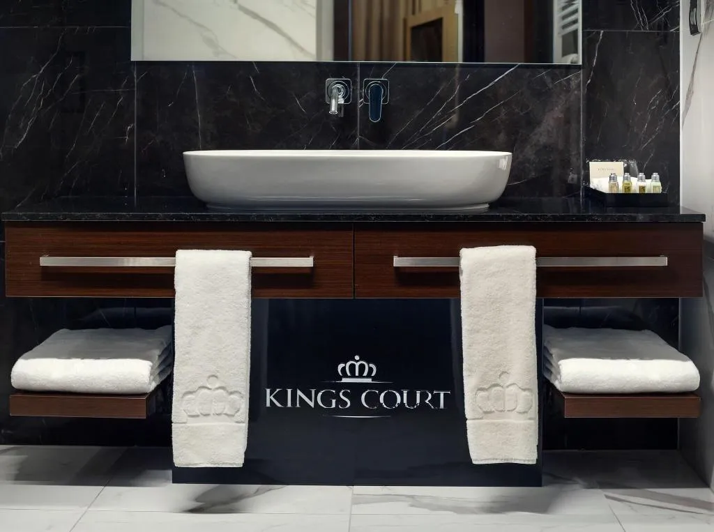 JUNIOR SUITE EXECUTIVE KING BED Room, Kings Court, Prague