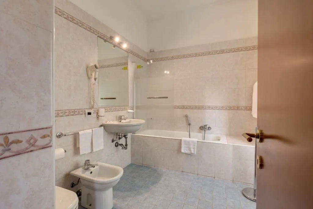 Room, Hotel Rio, Milan