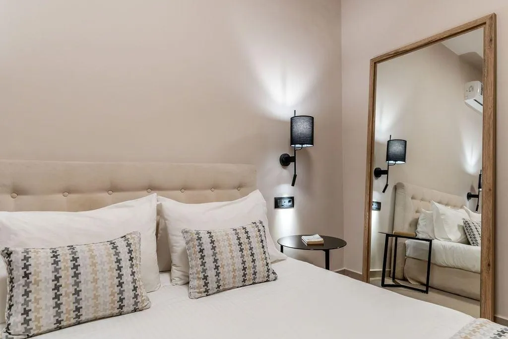 Room, Hotel Eucalyptus, Santorini