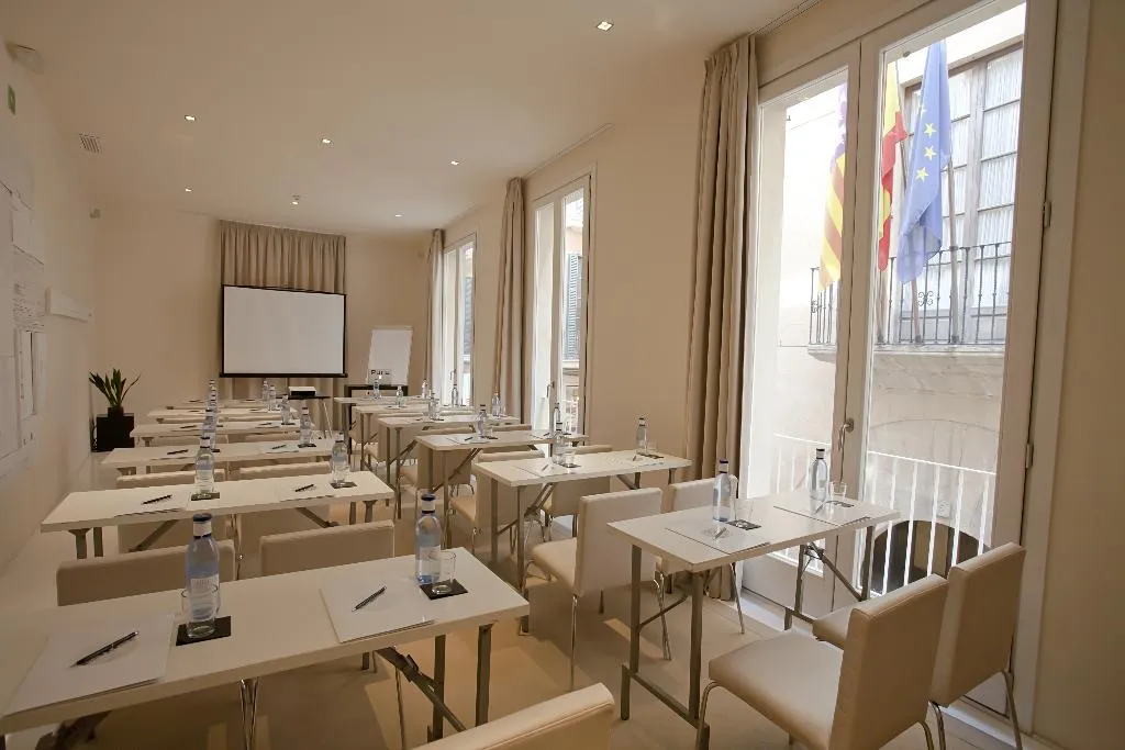 Conferences, Puro Grand, Majorca