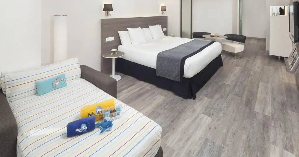 Room, Melia Lebreros, Seville