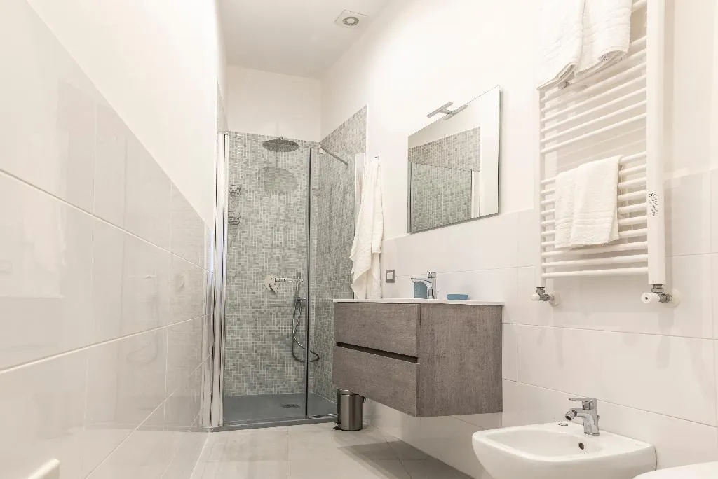 APARTMENT WITH BALCONY Room, Casina Rossa, Naples