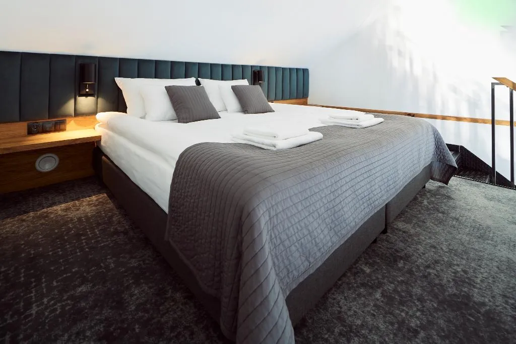 DOUBLE SUPERIOR Room, New Port Hotel, Krakow