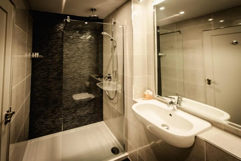 TWIN DELUXE Room, Isaac's Cork, Cork