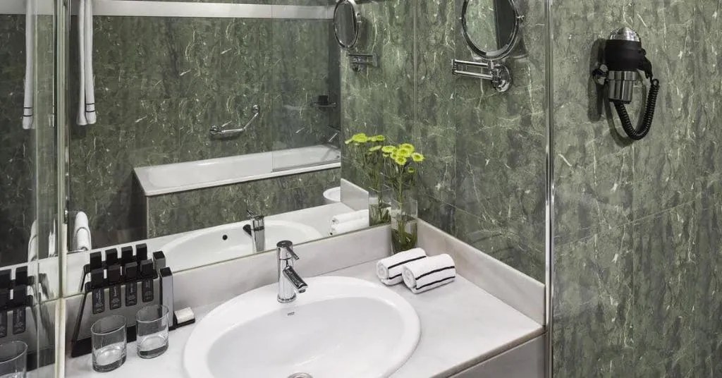 Room, Melia Lebreros, Seville