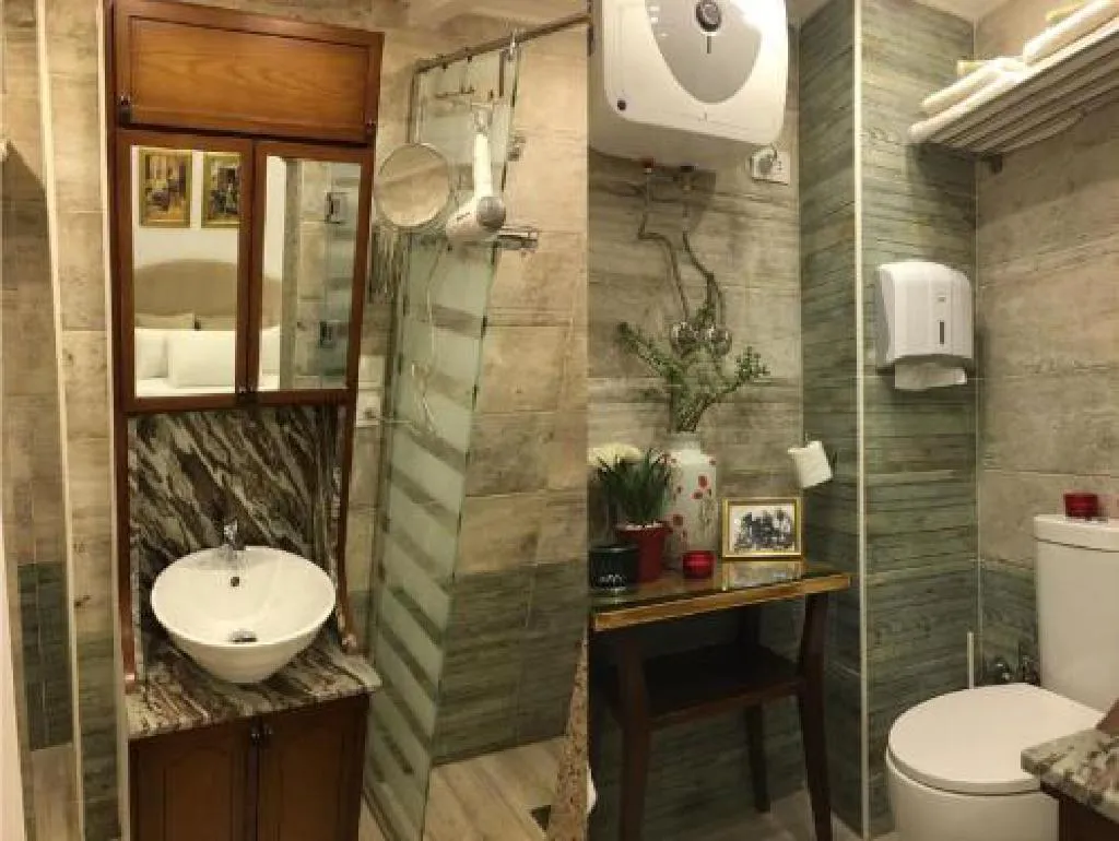 SINGLE STANDARD Room, Paris Hotel, Cairo