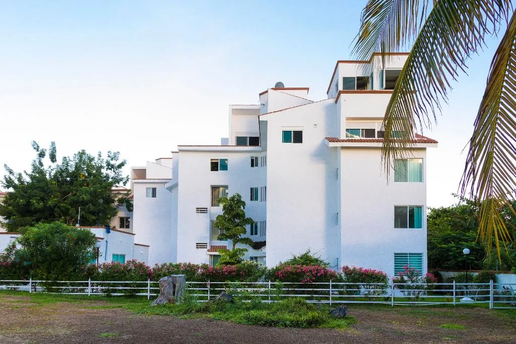 General view, Las Gaviotas Hotel and Suites, Cancun Area
