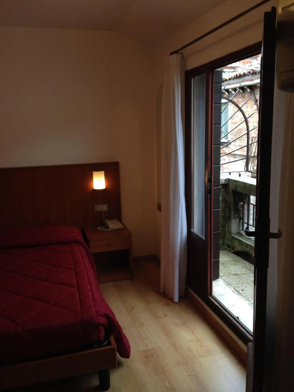 Room, Hotel Caprera, Venice
