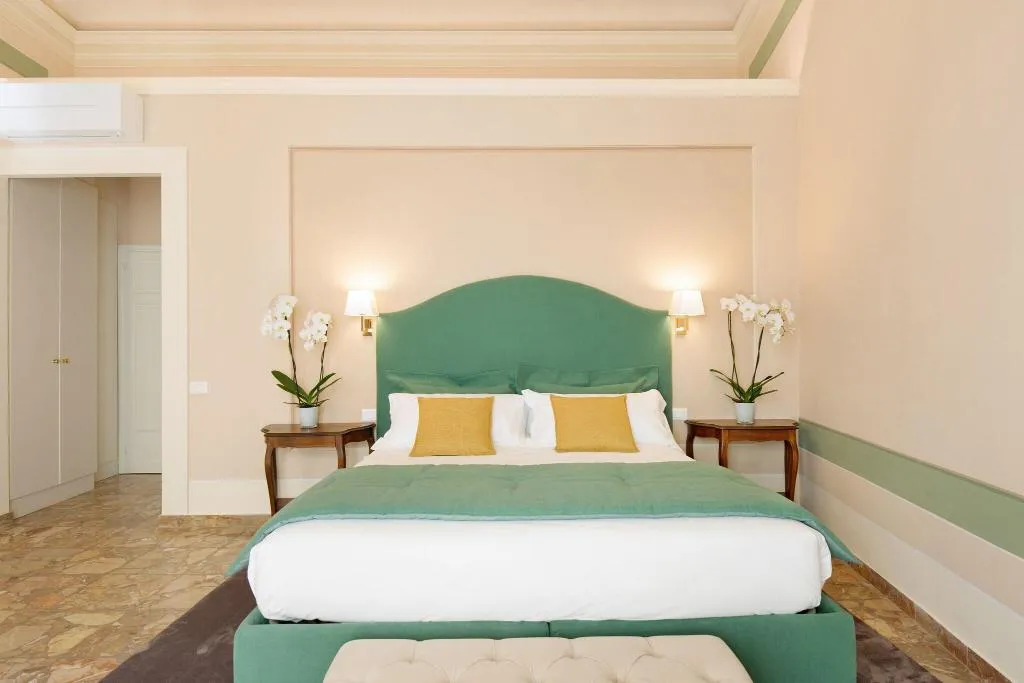 DOUBLE DELUXE WITH BALCONY Room, Cerretani Palace Luxury B&B, Florence