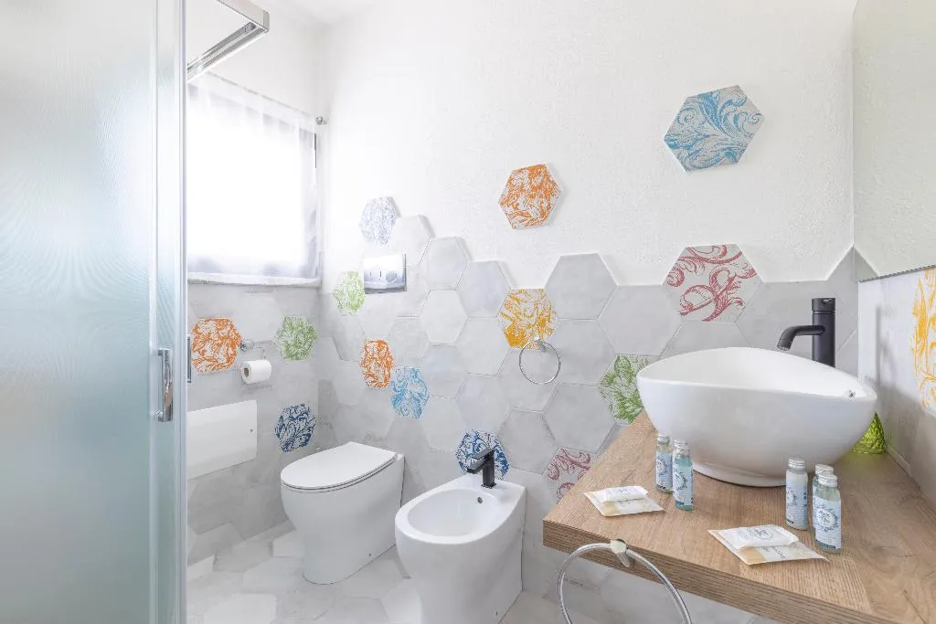 JUNIOR SUITE ONE BEDROOM ONE BATHROOM Room, Agua Dorada Boutique, Olbia