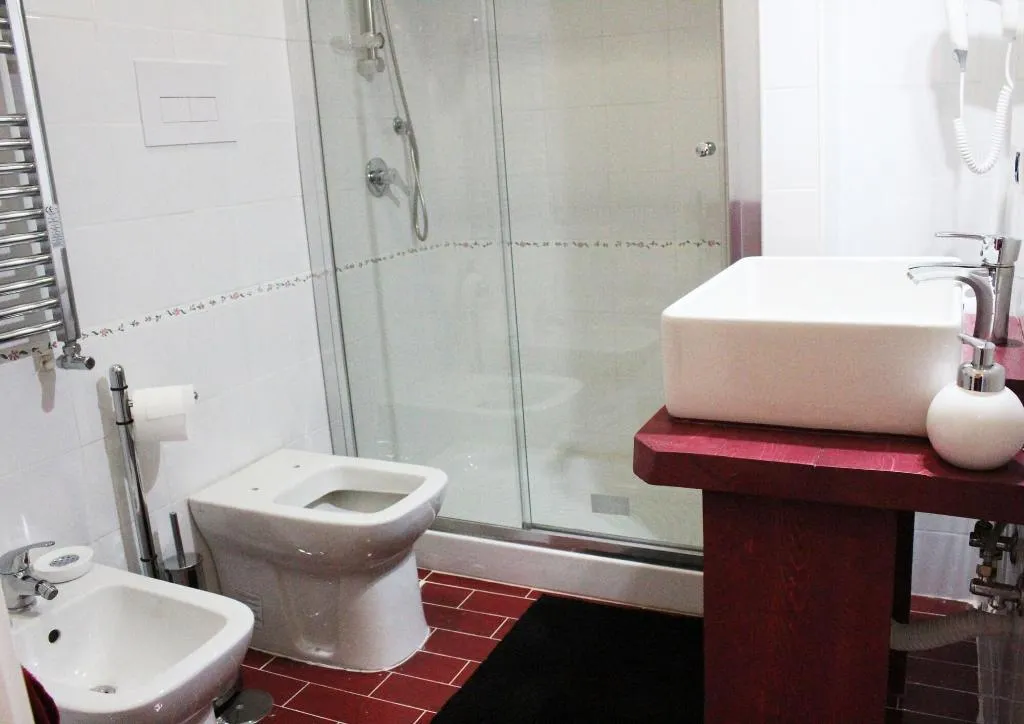 Room, Pomodoro B&B, Naples
