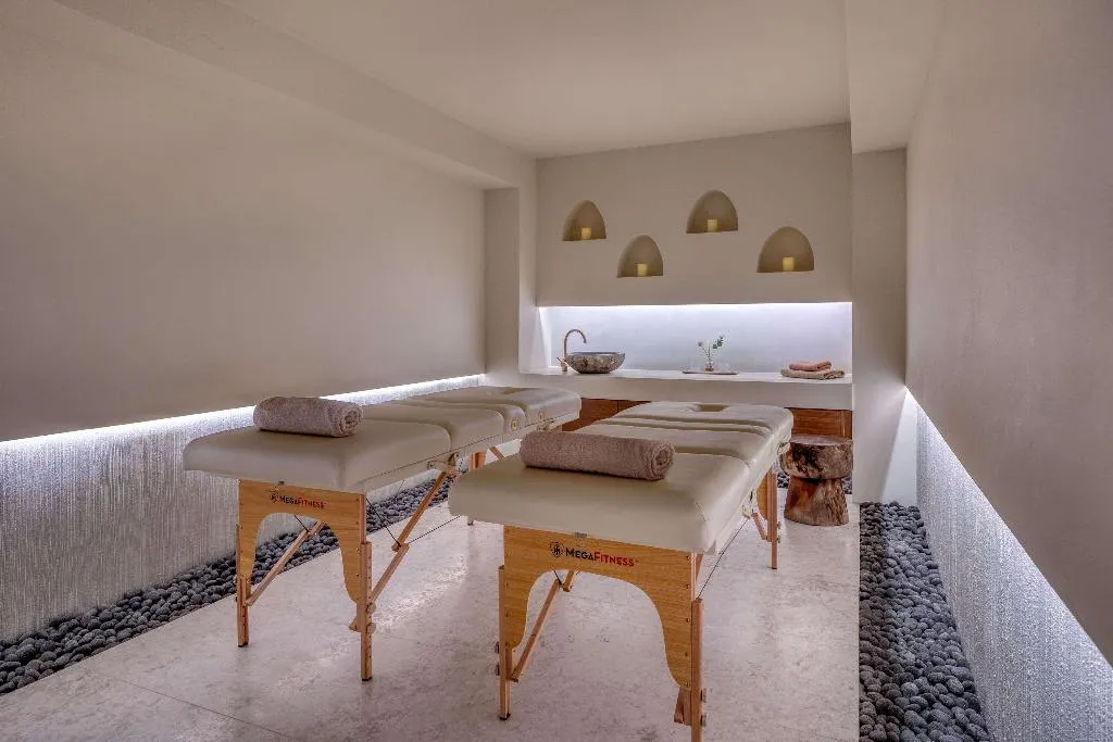 Sports and Entertainment, Isla Brown Corinthia Resort & Spa, Curio Collect, Athens