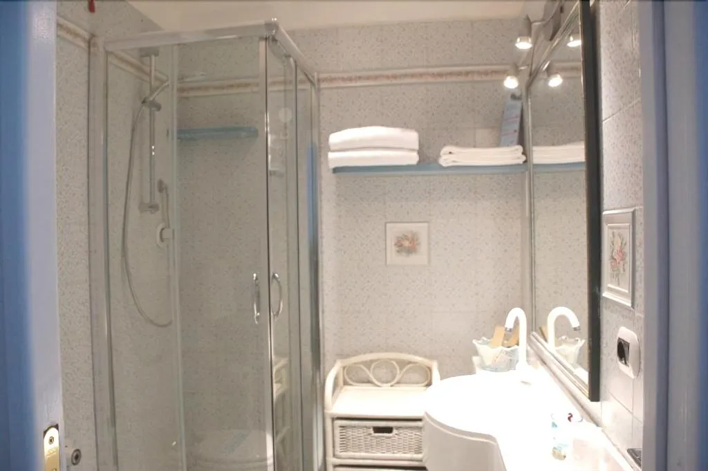 Room, Charme Holidays Colosseum, Naples
