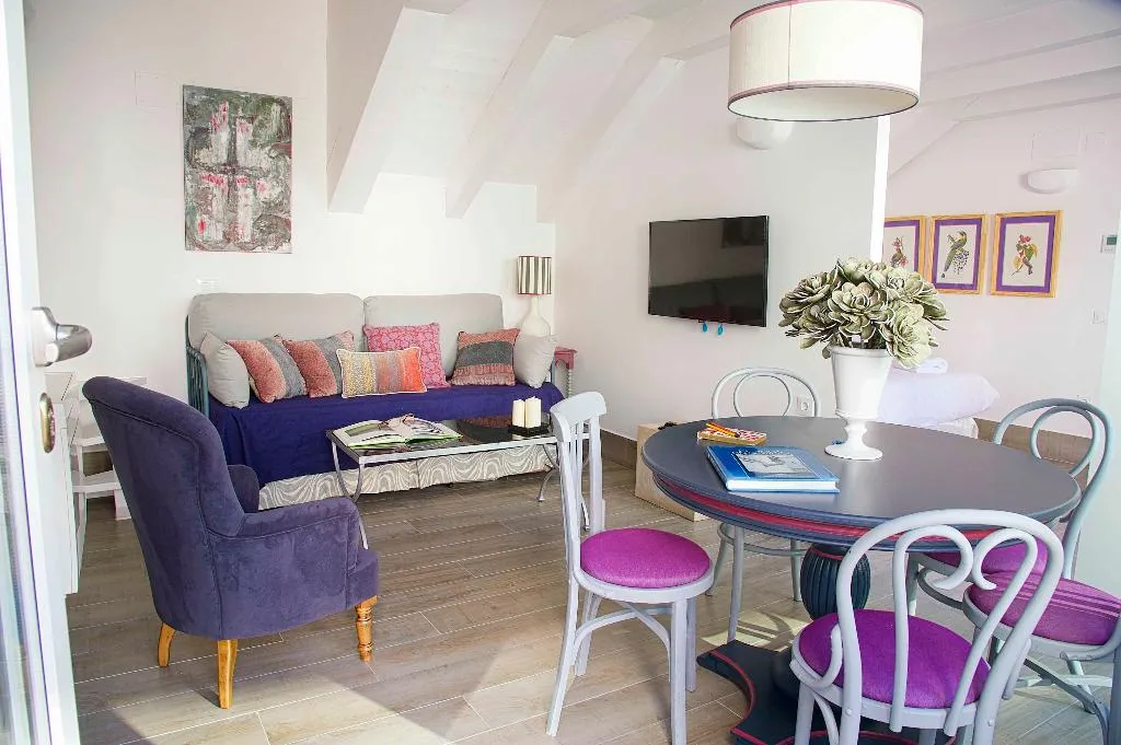 APARTMENT ECONOMY Room, Overland Suites Catedral Luxury Apartments, Seville