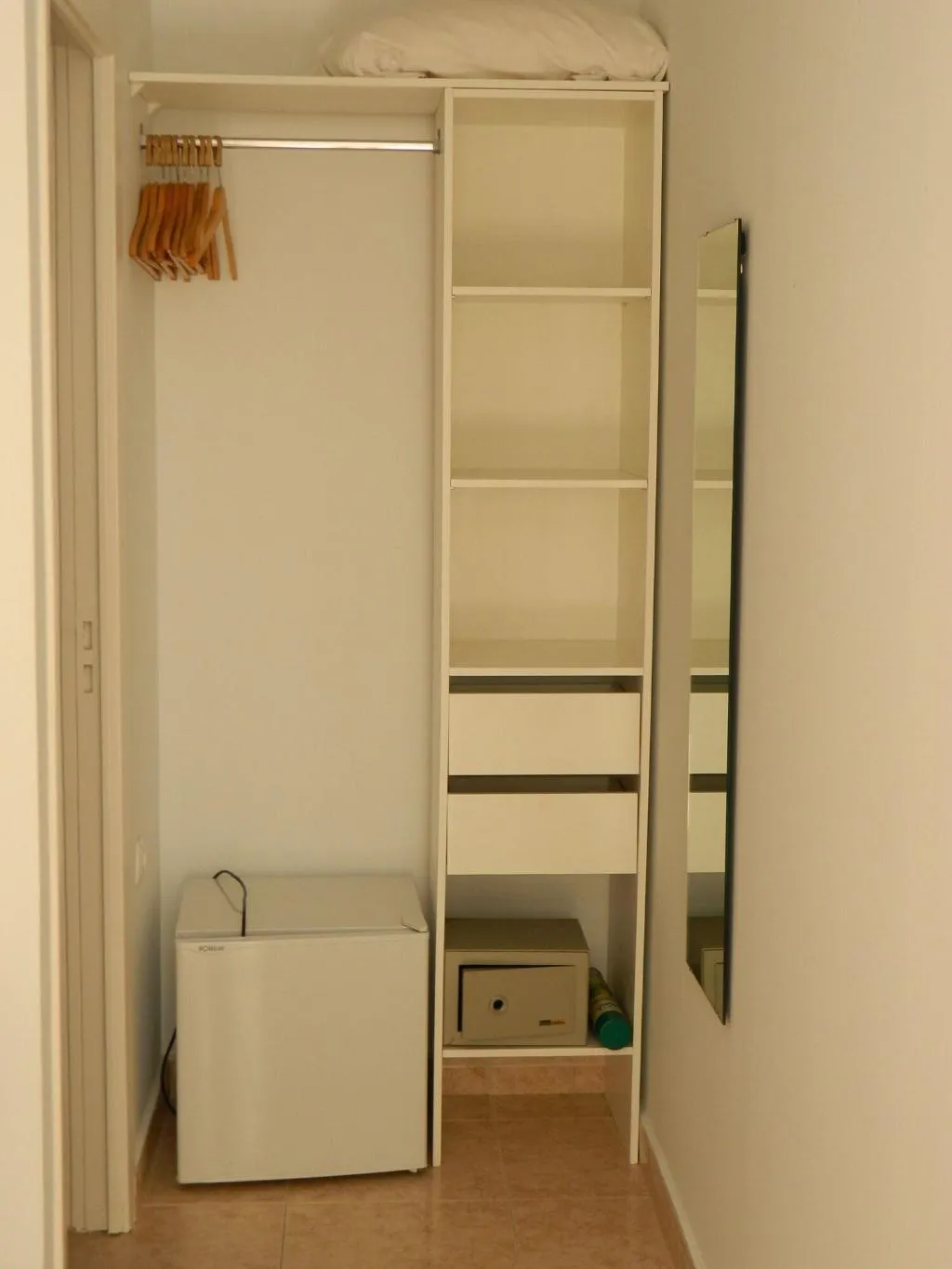 Room, Pension Rovior, Costa Dorada