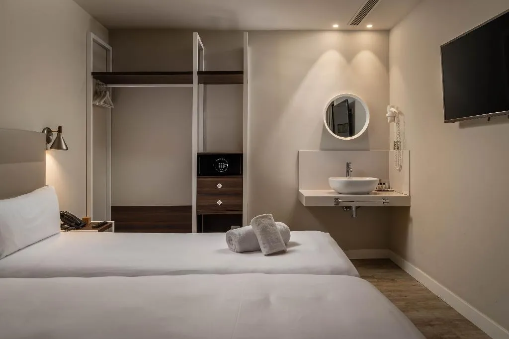 DOUBLE INNER Room, Arya Stadium Hotel, Barcelona