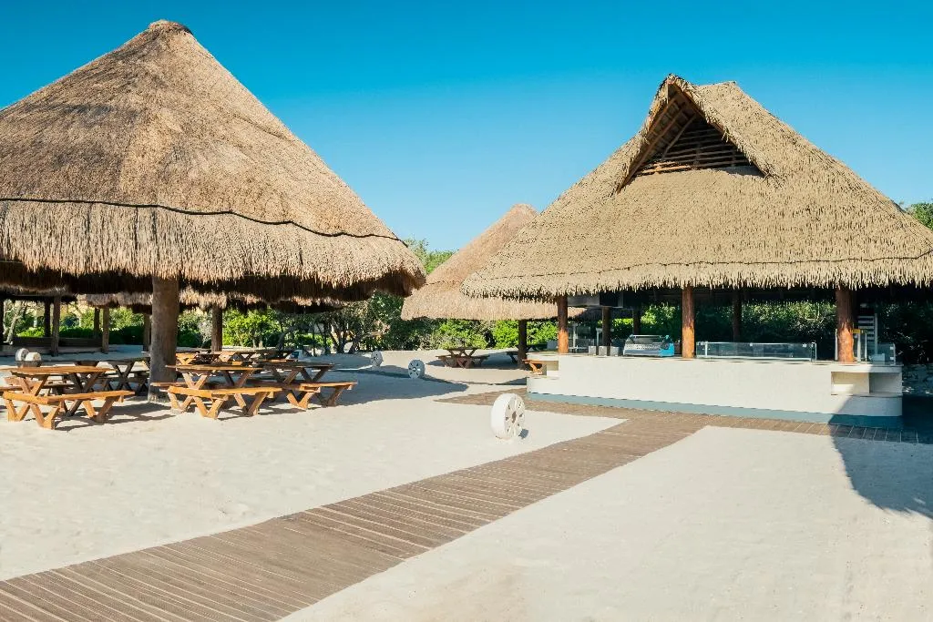 Restaurant, Iberostar Waves Paraiso Beach All Inclusive, Cancun Area